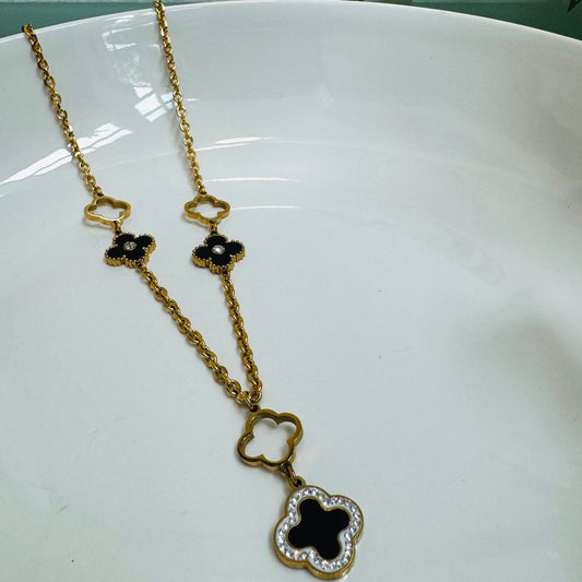 Clover Pendant Necklace